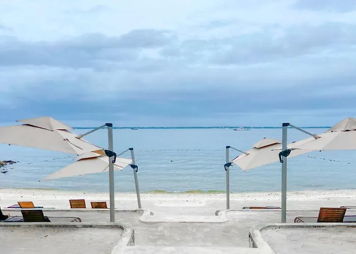 56sqm 2br At Mactan Newtown Pool And Access! Leilighet