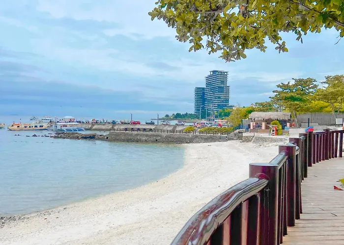 56sqm 2br At Mactan Newtown Pool And Access! Leilighet